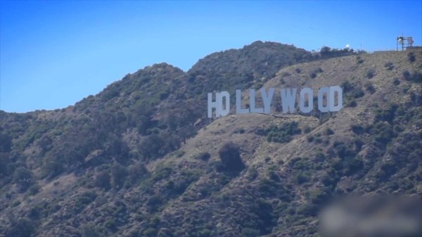 好牛配资 《阿凡达》《碟中谍》全中枪！特朗普拟征“电影关税”，美专家：将对美电影造成毁灭性打击